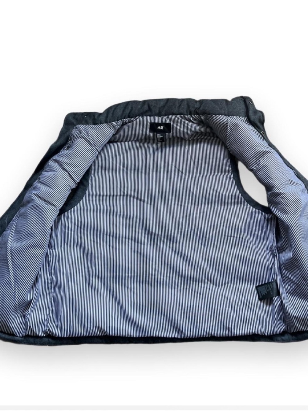 H&M Dark Gray Quilted Puffer Vest - Picture 3 of 5